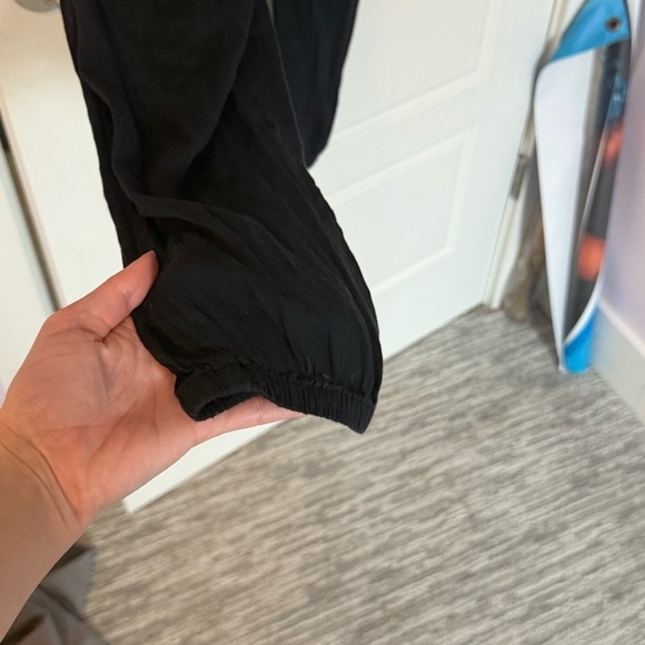 Aerie Black Strapless Flowy Pom Pom Jumpsuit with Pockets Sz Small Vacation - Picture 6 of 10